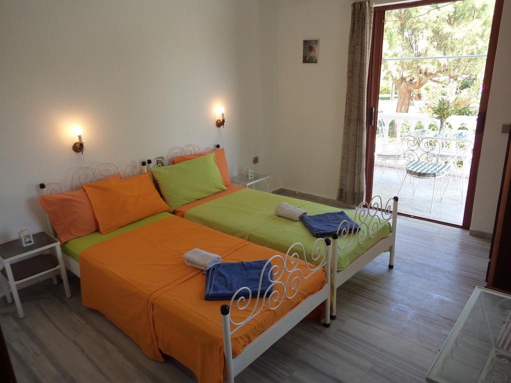 Renesis Studios Lithakia  Kamer foto